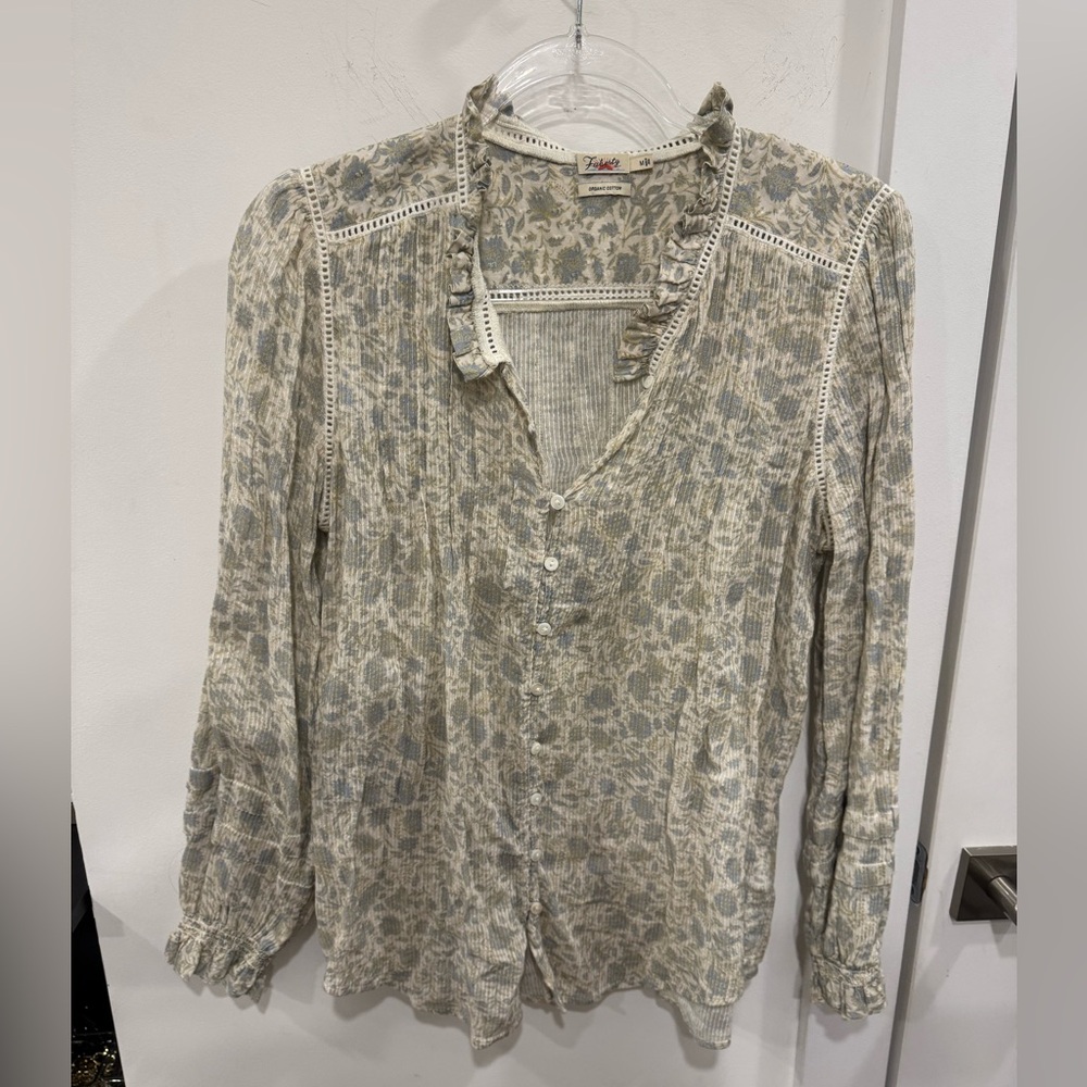 Faherty Gray Floral Button-Up Blouse